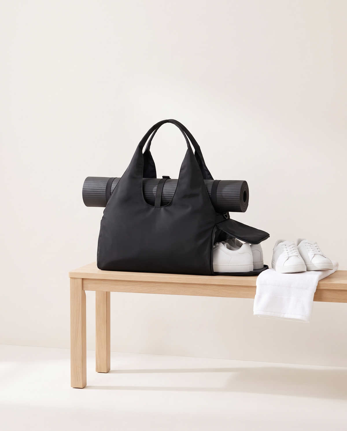 WELLURIA yoga tote with shoe compartment